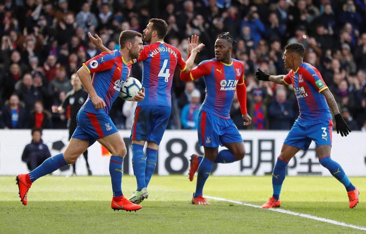 一场4-0！让意甲榜首易主：国米大胜登顶，争冠4强差3分米兰有戏