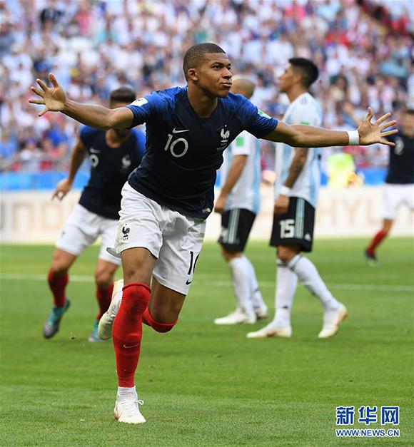 拉瑞安设计师暗示《神界》新作或有“游泳”机制