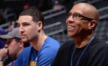 羽联年终总决赛 石宇奇2-0奈良冈功大全胜出线